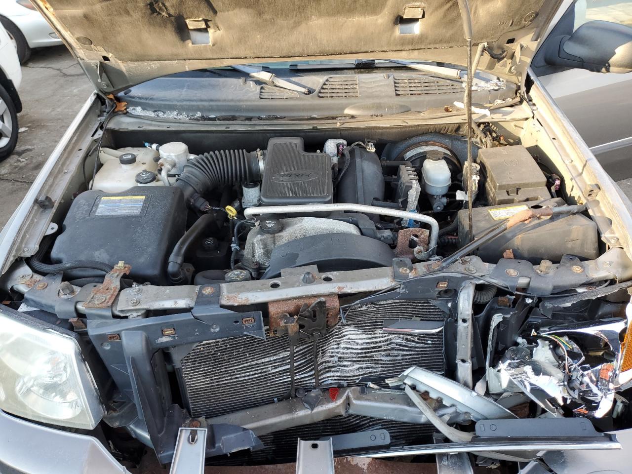 2006 GMC Envoy VIN 1GKDT13S262305769 Copart auction photo, front end damage thumbnail 12