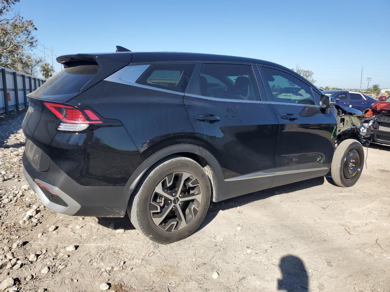2023 KIA Sportage VIN 5XYK33AF0PG004512 Copart auction photo, front end / undercarriage damage thumbnail 3