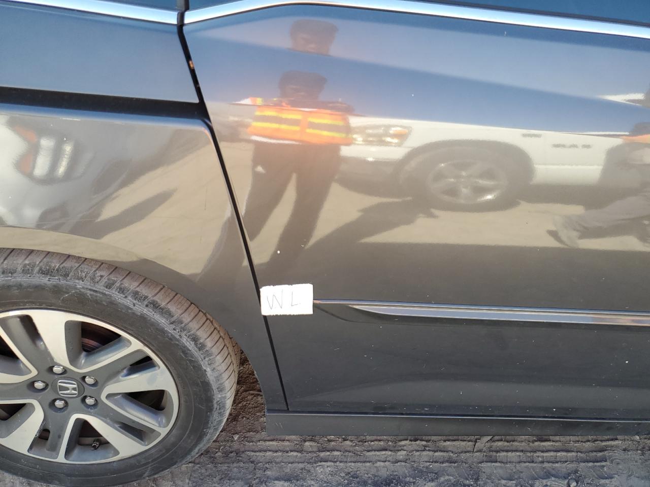 2016 Honda Odyssey VIN 5FNRL5H96GB014933 Copart auction photo, water/flood damage thumbnail 13