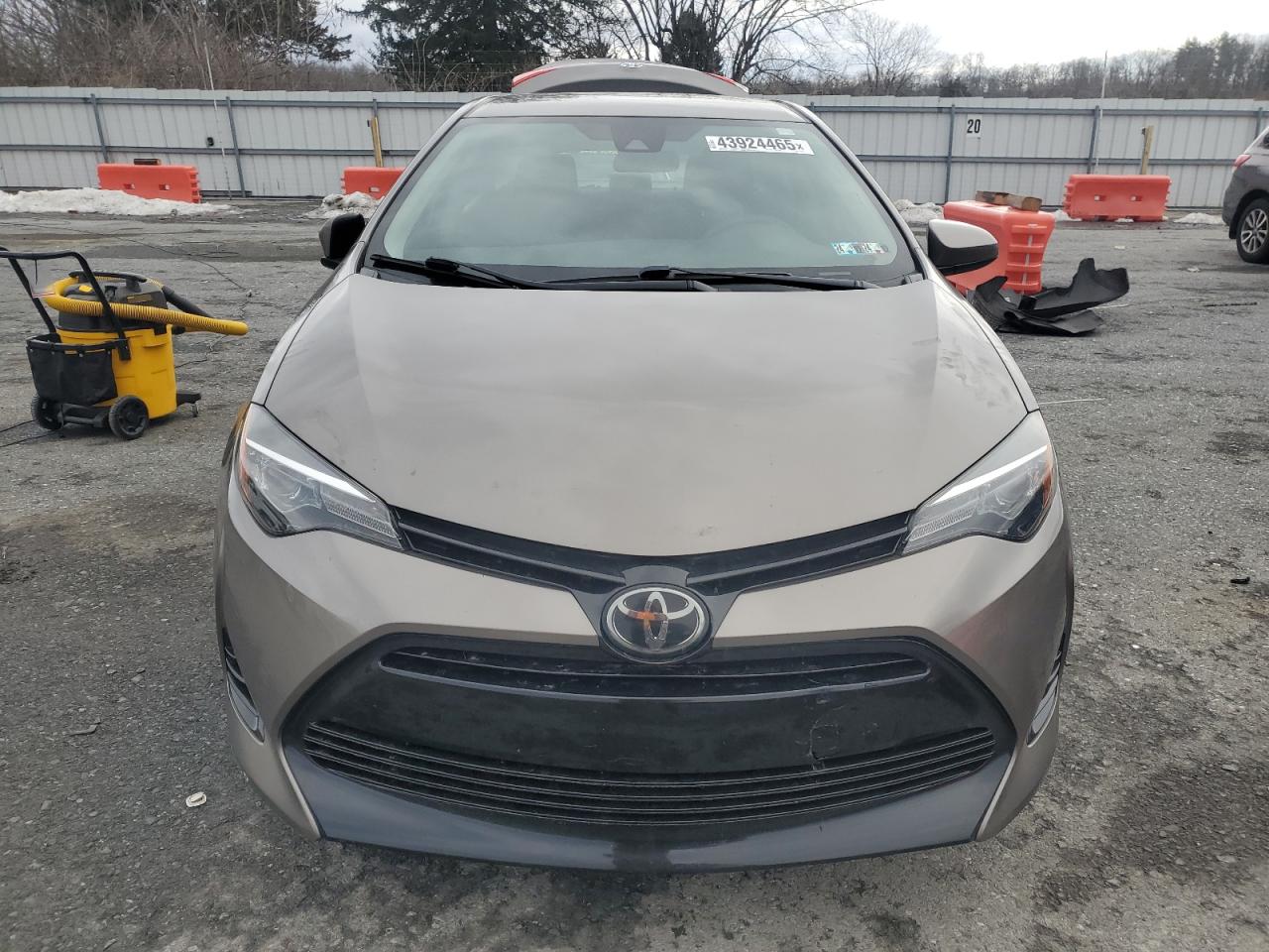 2018 Toyota Corolla VIN 2T1BURHE2JC116518 Copart auction photo, rear end damage thumbnail 5