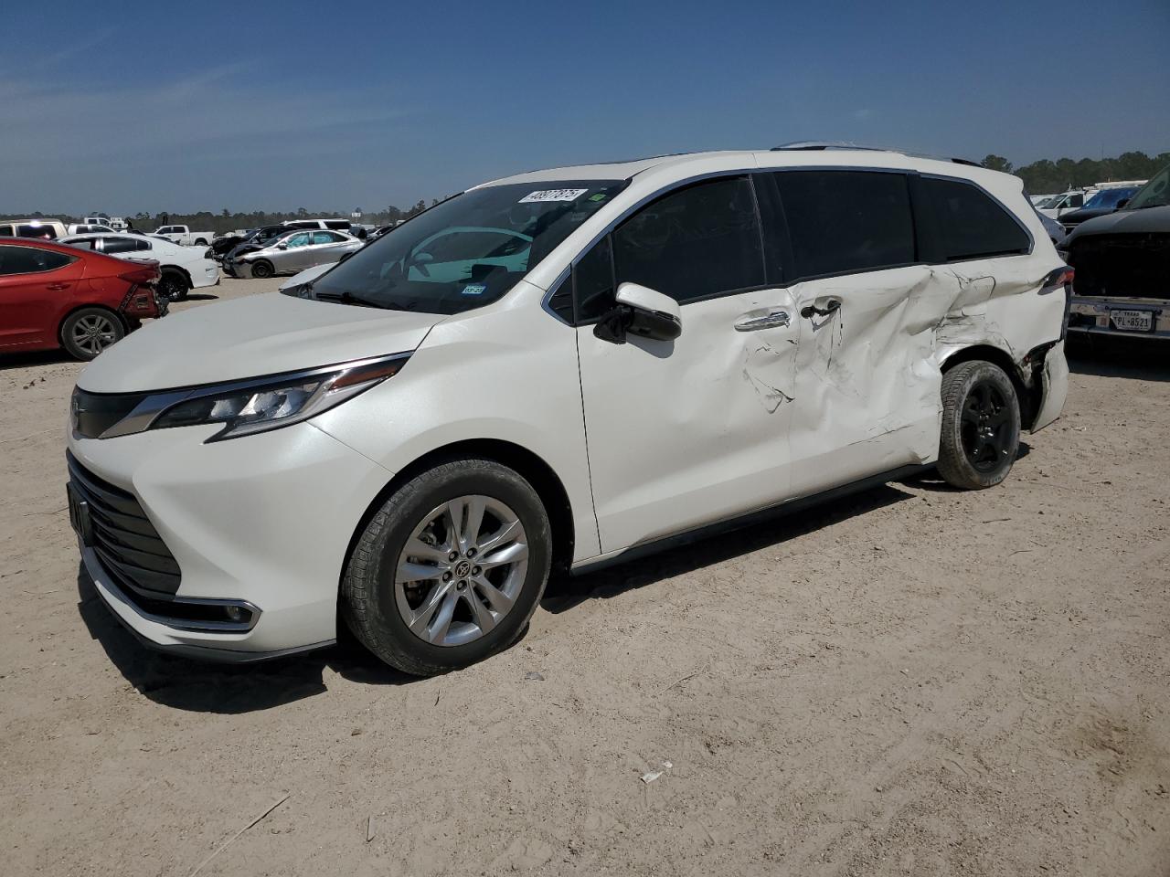 2021 Toyota Sienna VIN 5TDZRKEC3MS030334