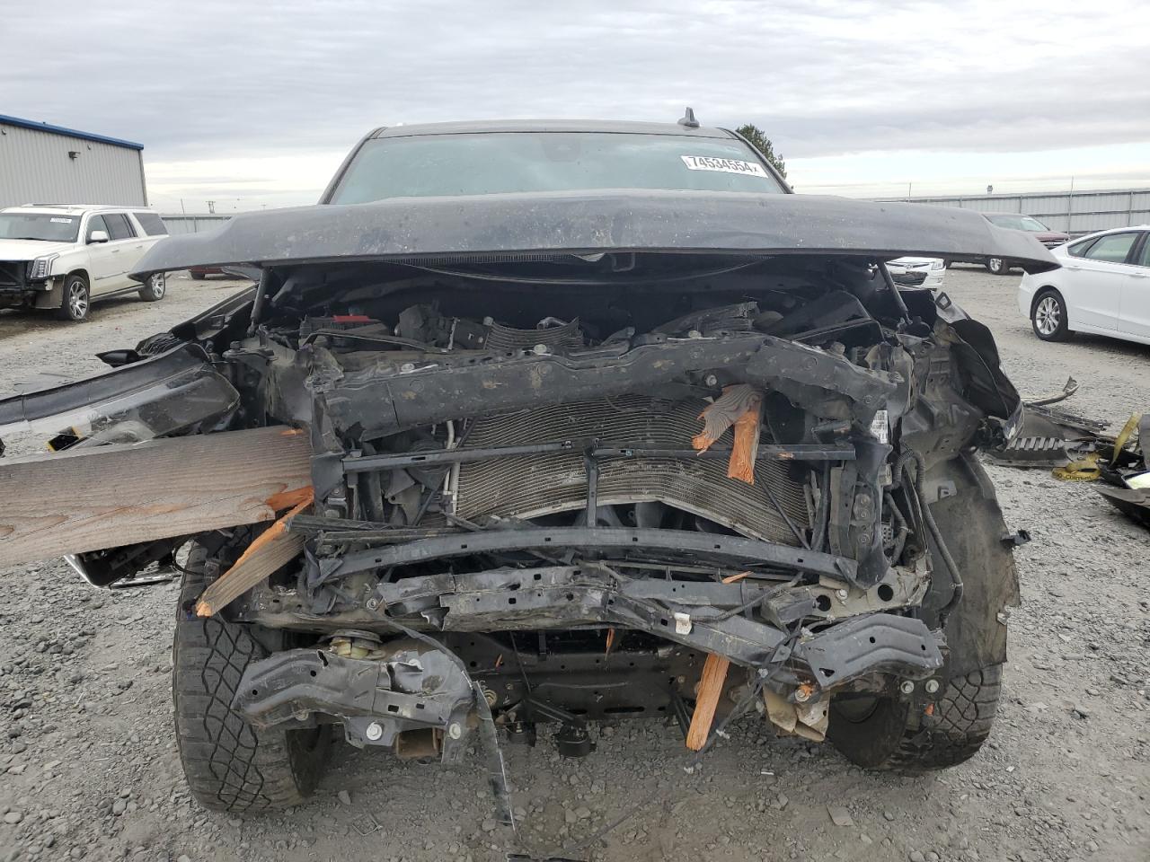 2022 Chevrolet Suburban VIN 1GNSKCKD8NR289756 Copart auction photo, front end damage thumbnail 5