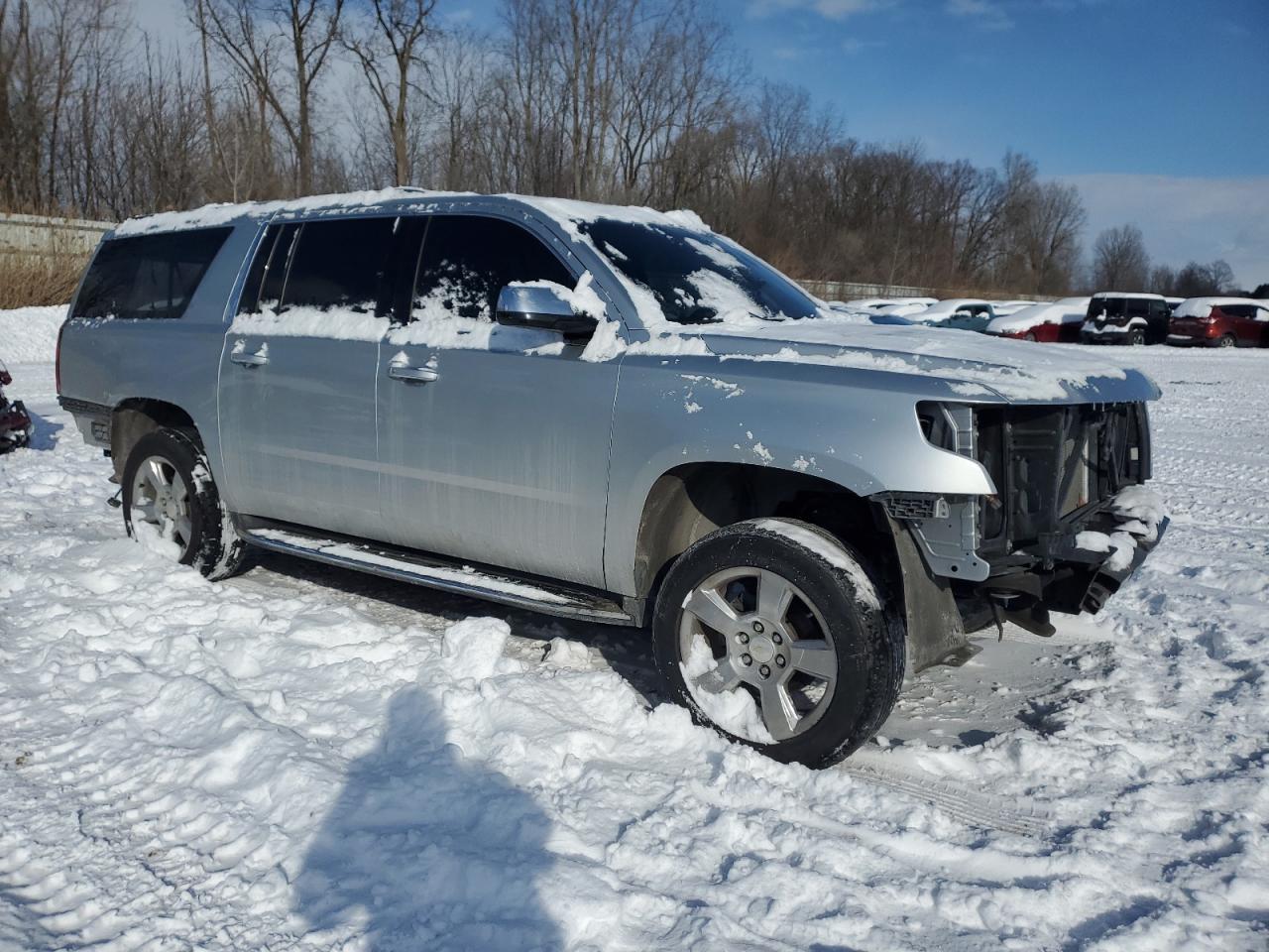 2017 Chevrolet Suburban VIN 1GNSKJKC9HR178083 Copart auction photo, rear end / front end damage thumbnail 4