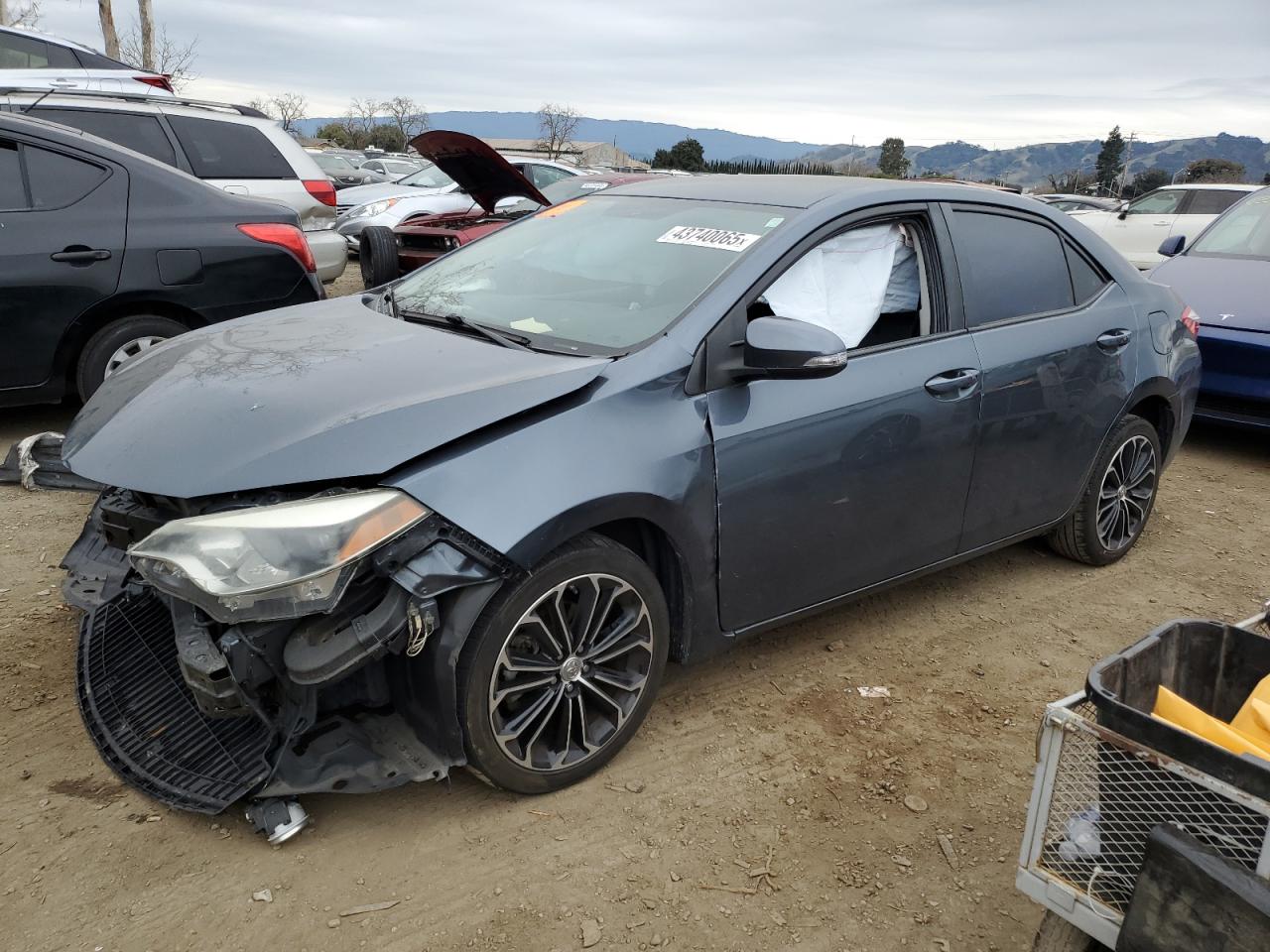 2015 Toyota Corolla VIN 2T1BURHE0FC261550