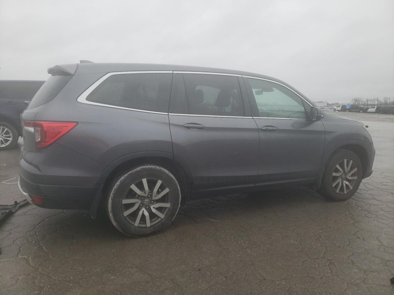 2021 Honda Pilot VIN 5FNYF5H58MB024424 Copart auction photo, front end damage thumbnail 3