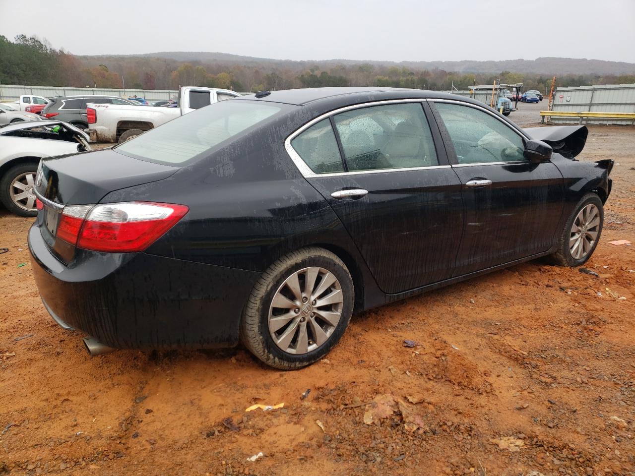 2015 Honda Accord VIN 1HGCR2F83FA095525 Copart auction photo, front end / undercarriage damage thumbnail 3