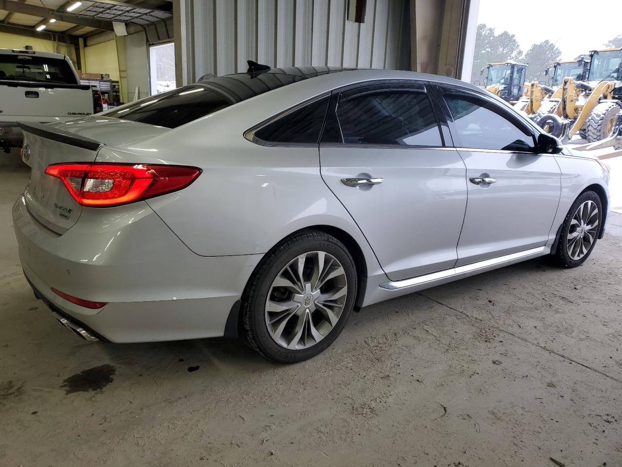 2015 Hyundai Sonata VIN 5NPE34AB0FH177941 Copart auction photo, water/flood / top/roof damage thumbnail 3