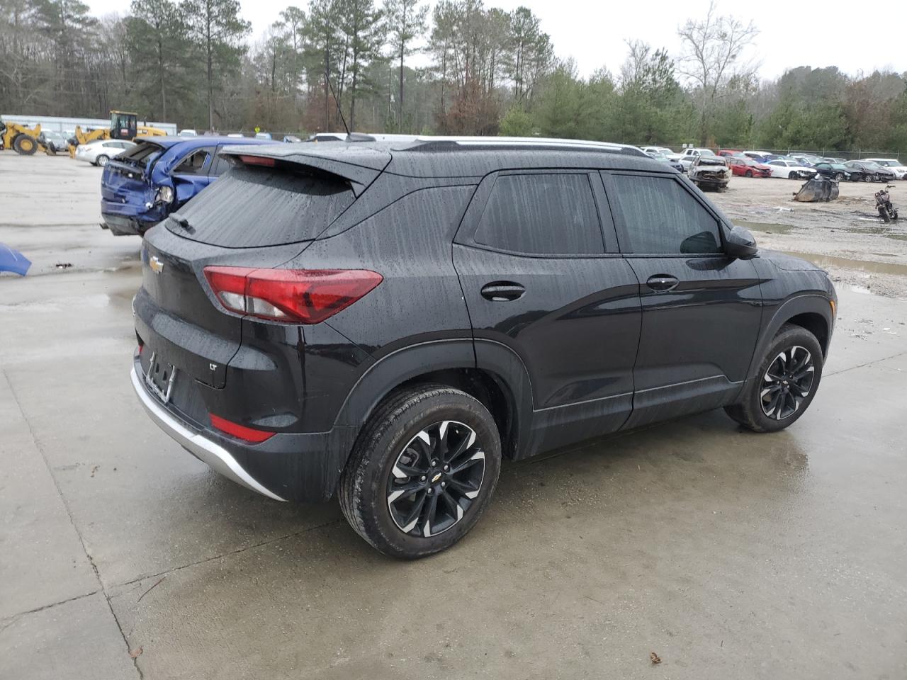 2023 Chevrolet TrailBlazer VIN KL79MPS24PB165449 Copart auction photo, front end damage thumbnail 3