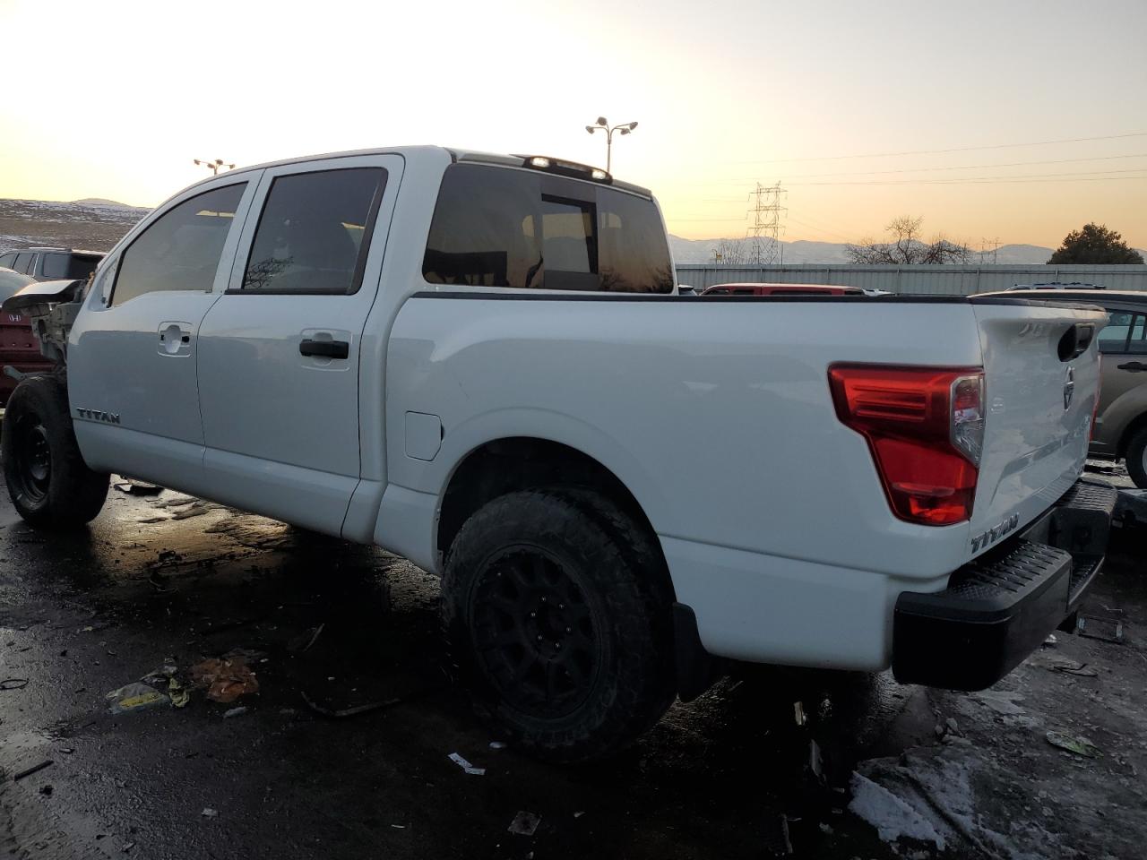 2018 Nissan Titan VIN 1N6AA1EJ1JN537115 Copart auction photo, front end / side damage thumbnail 2