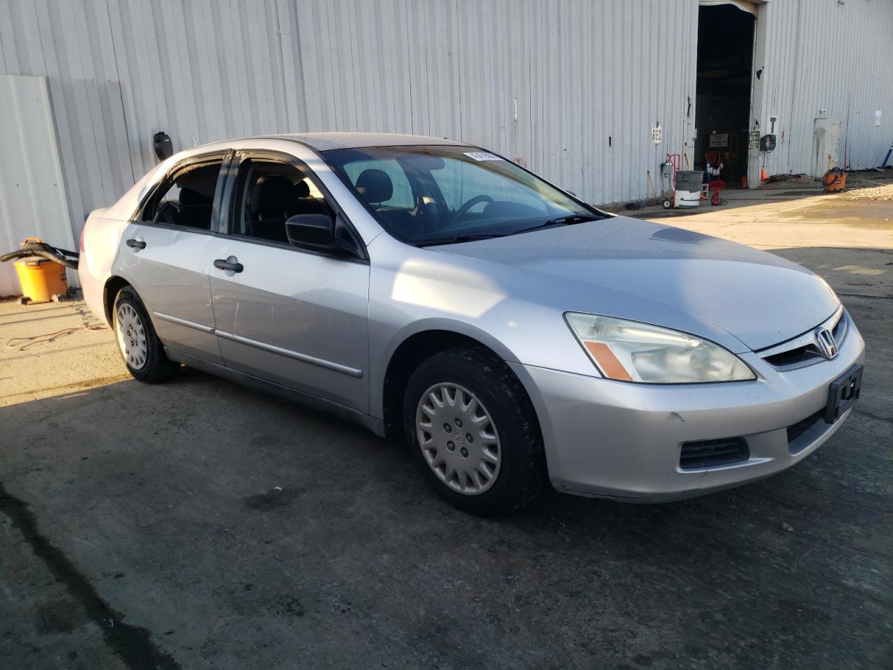 2006 Honda Accord VIN 1HGCM56196A050950 Copart auction photo, rollover damage thumbnail 4
