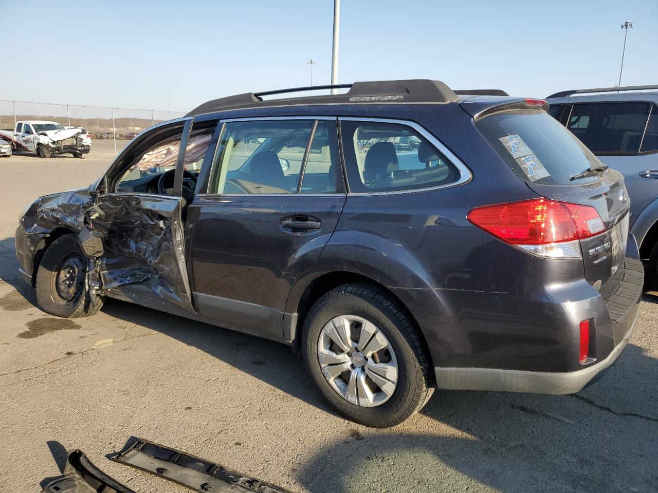 2011 Subaru Outback VIN 4S4BRCAC5B3357602 Copart auction photo, side / front end damage thumbnail 2