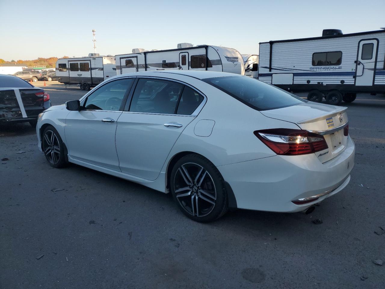 2017 Honda Accord VIN 1HGCR2F58HA265225 Copart auction photo, front end damage thumbnail 2