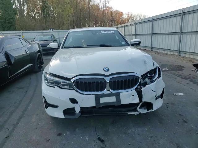 2020 BMW 3er VIN 3MW5R7J00L8B03879 Copart auction photo, front end damage thumbnail 11