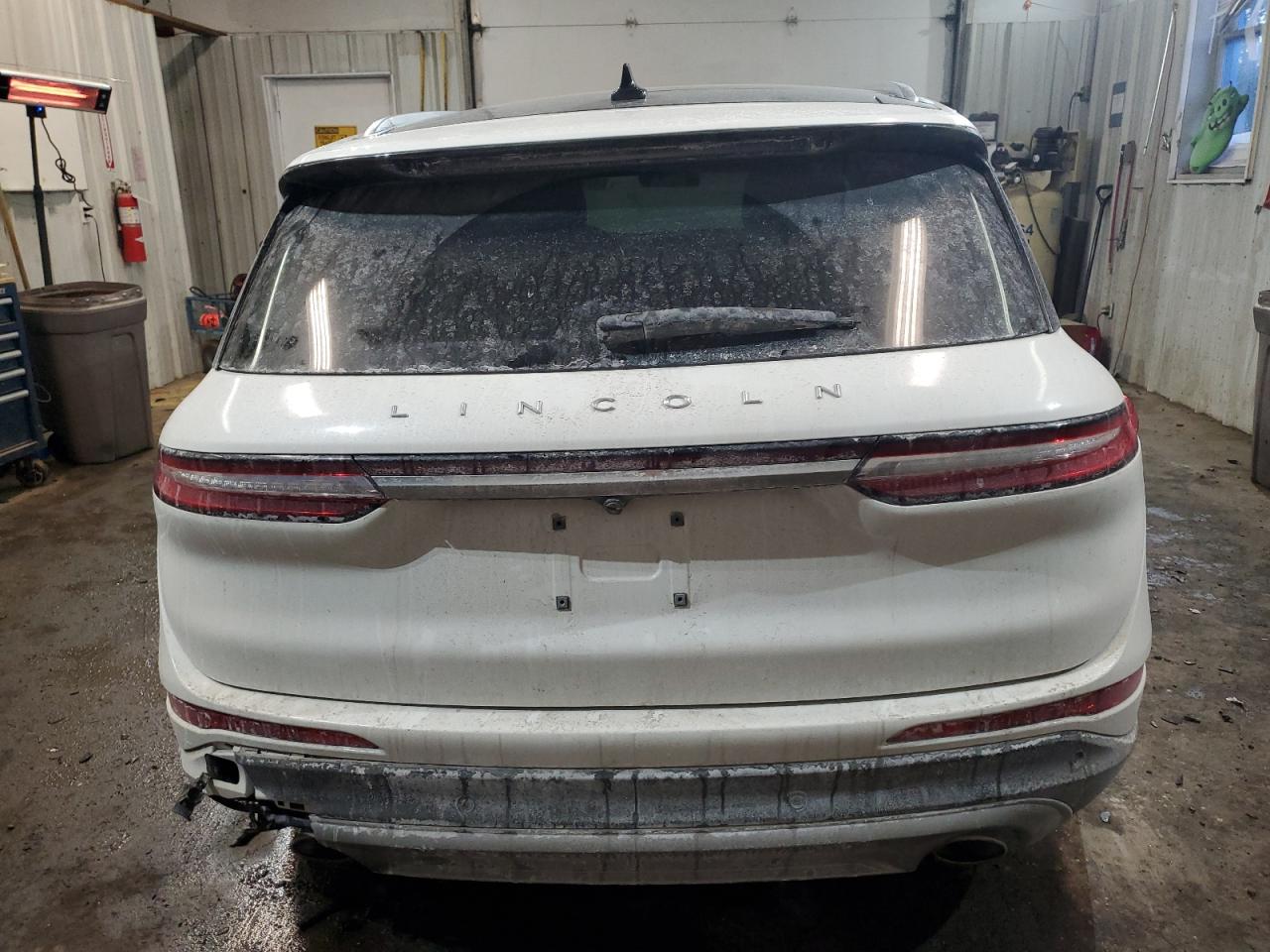 2020 Lincoln Corsair VIN 5LMCJ2D9XLUL03257 Copart auction photo, side / rear end damage thumbnail 6