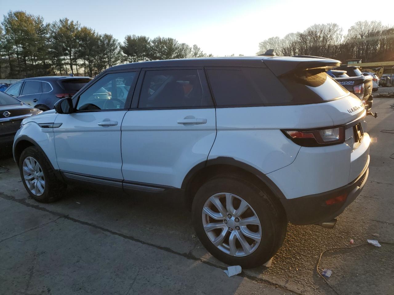 2016 Land Rover Range Rover VIN SALVP2BG1GH144572 Copart auction photo, water/flood damage thumbnail 2