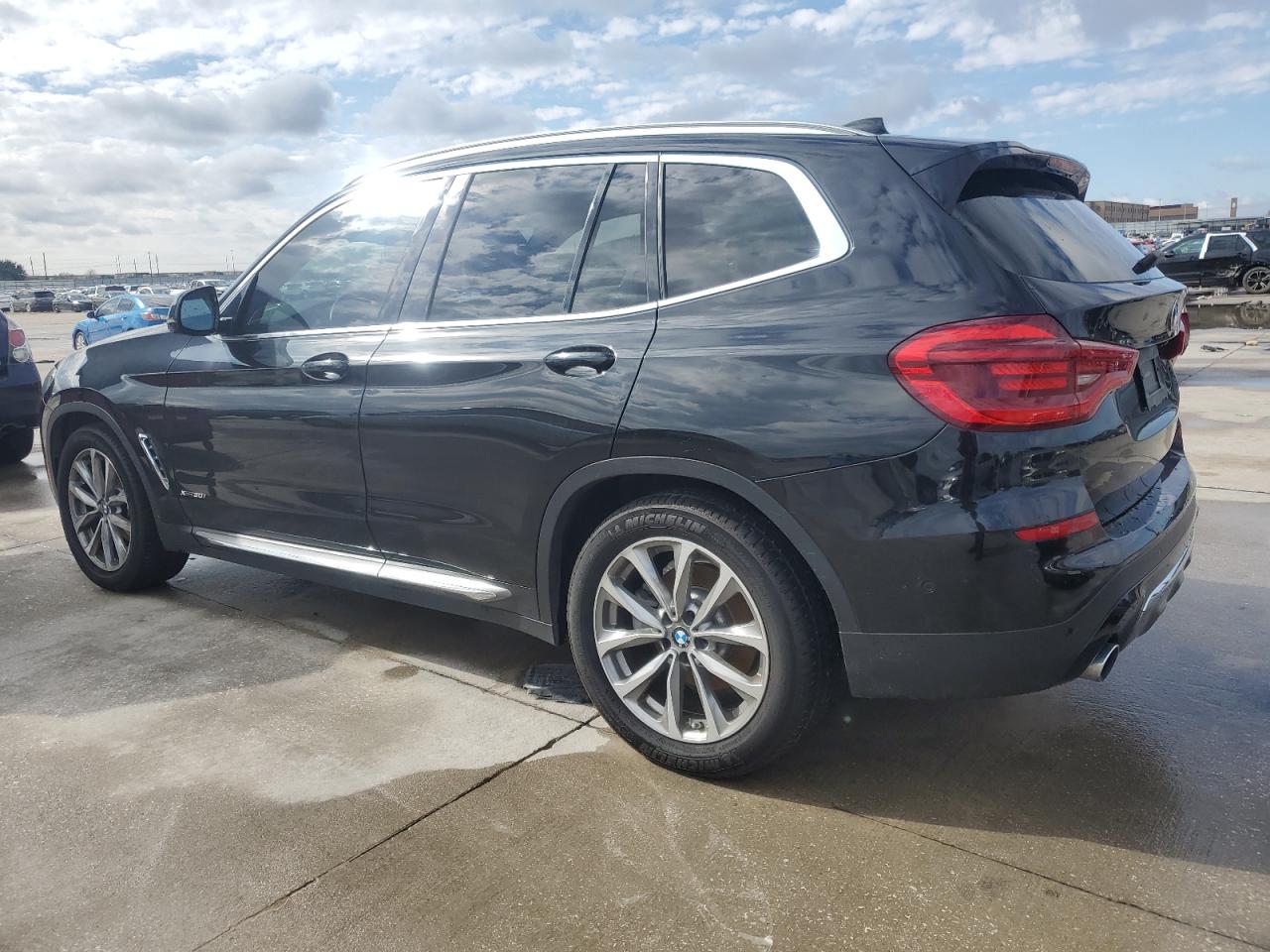 2018 BMW X3 VIN 5UXTR9C58JLD58561 Copart auction photo, minor dent/scratches damage thumbnail 2
