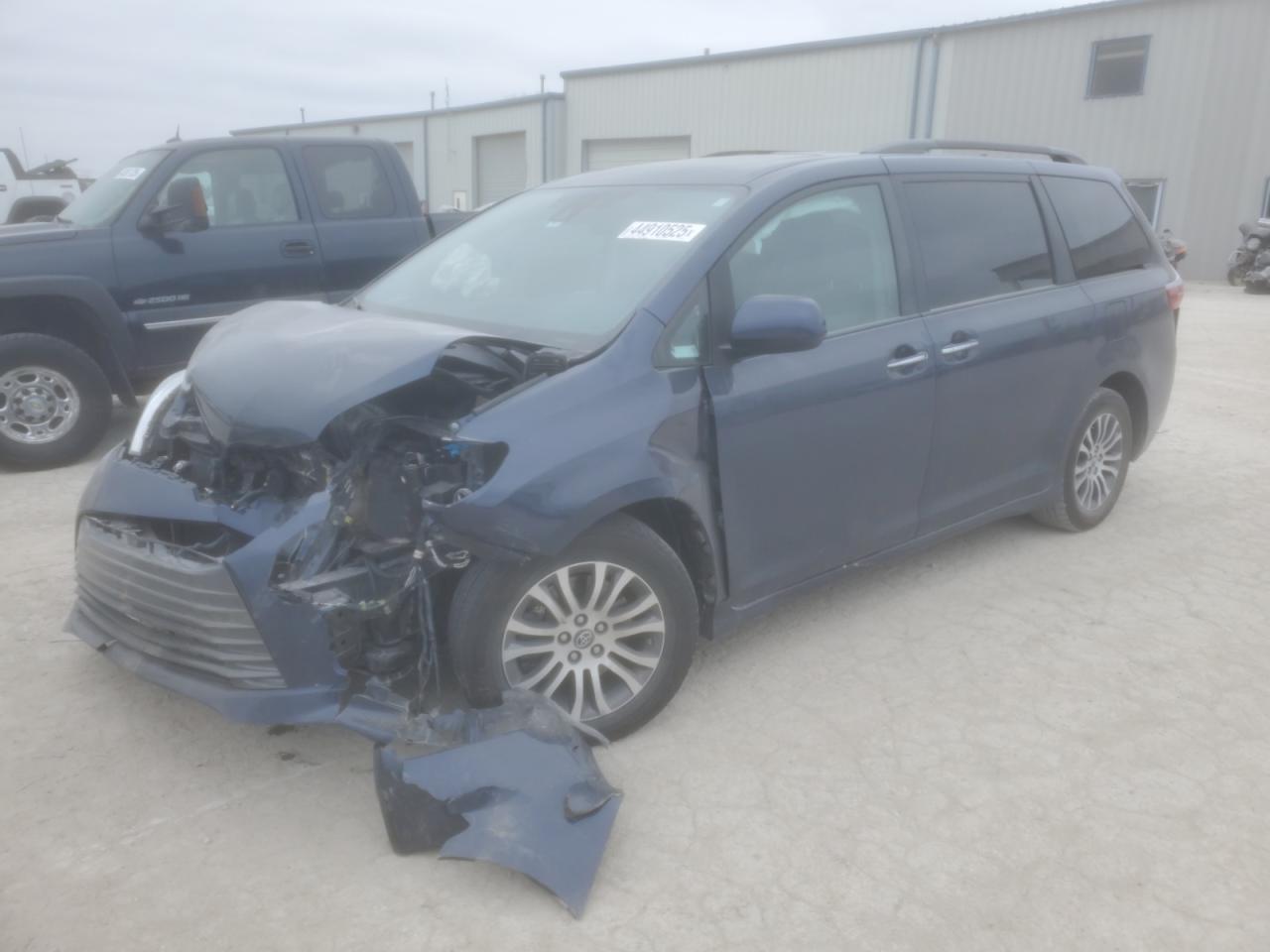2018 Toyota Sienna VIN 5TDYZ3DC1JS958089