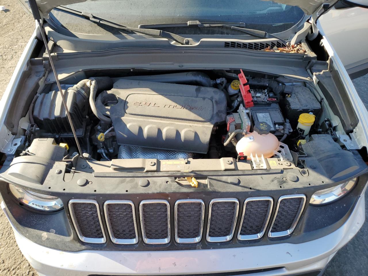 2021 Jeep Renegade VIN ZACNJDBB7MPM16682 Copart auction photo, side / front end damage thumbnail 12