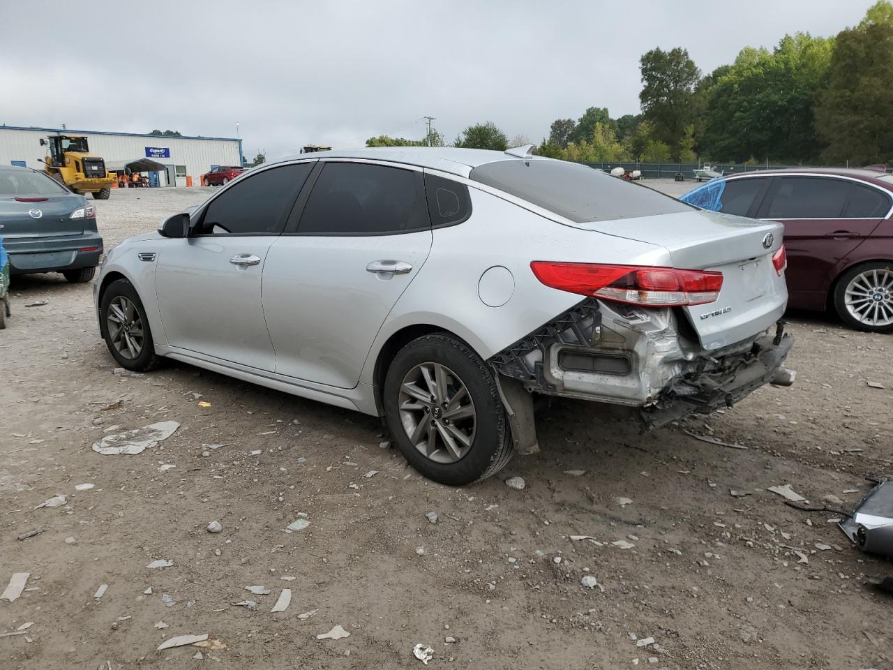 2019 KIA Optima VIN 5XXGT4L31KG309660 Copart auction photo, rear end damage thumbnail 2