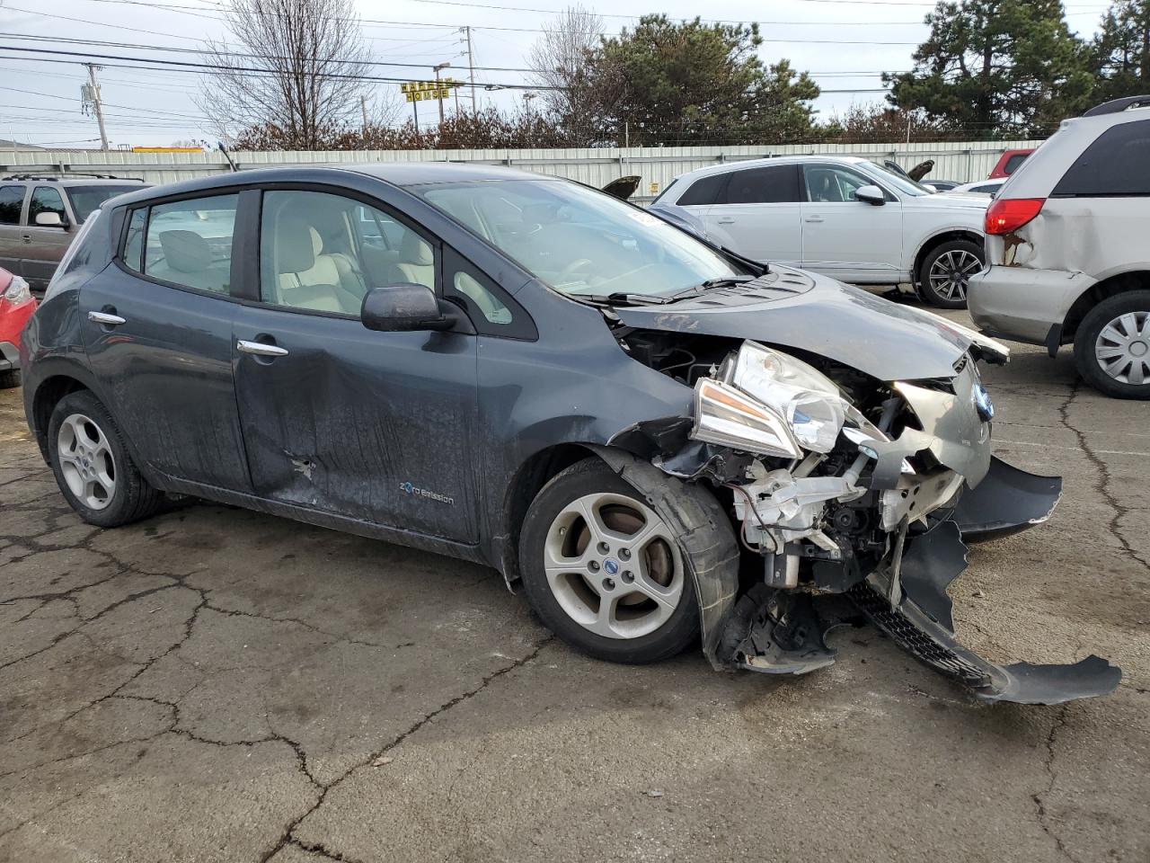 2013 Nissan Leaf VIN 1N4AZ0CP6DC403025 Copart auction photo, front end / side damage thumbnail 4