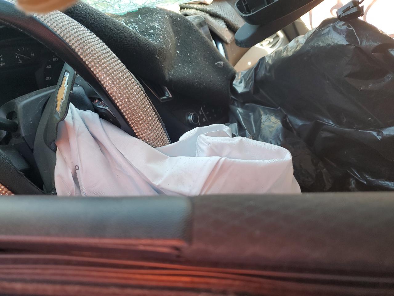 2020 Chevrolet Malibu VIN 1G1ZD5ST8LF050929 Copart auction photo, all over damage thumbnail 7