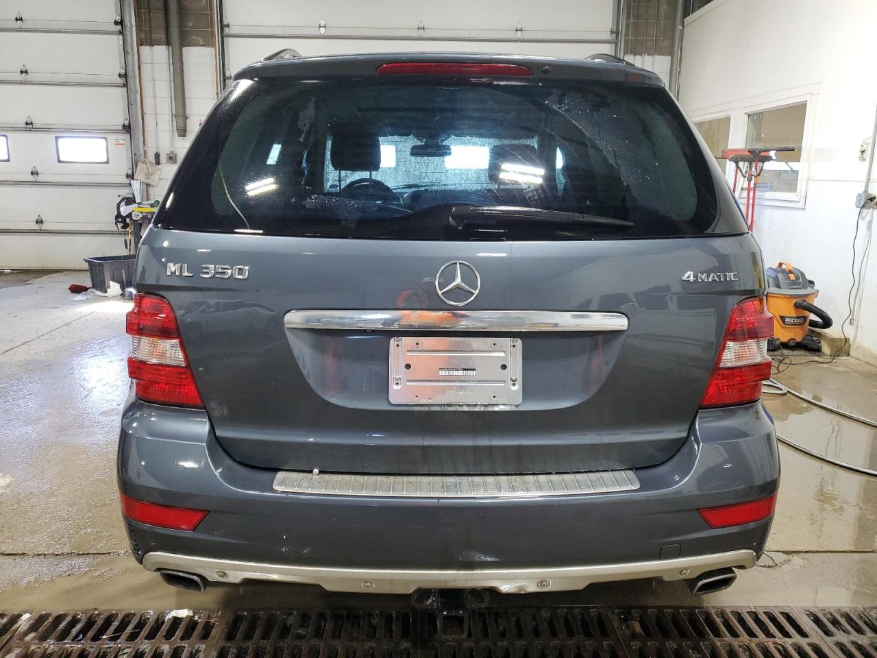 2010 Mercedes-Benz M-klasse VIN 4JGBB8GB3AA574981 Copart auction photo, front end damage thumbnail 6
