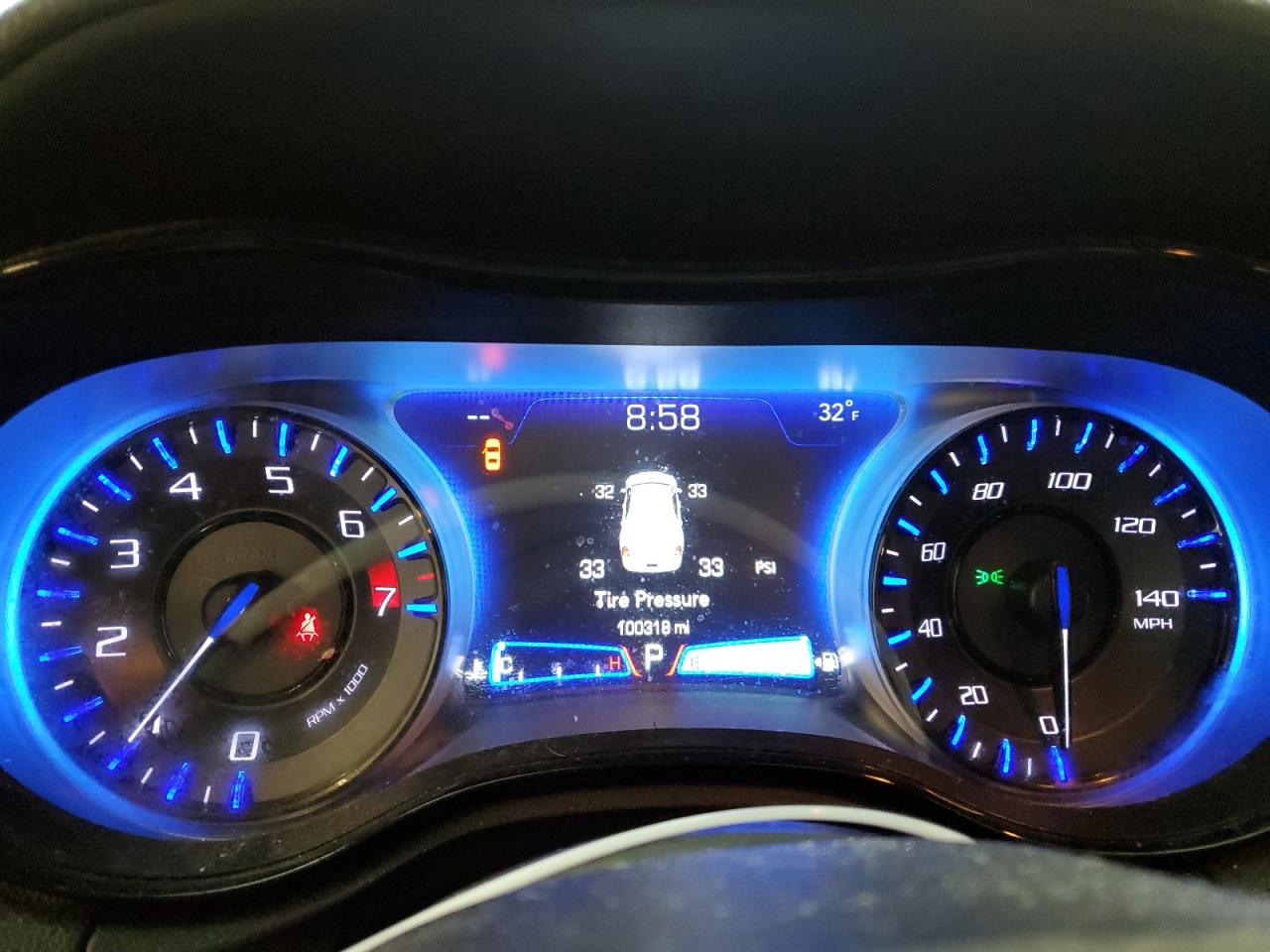 2019 Chrysler 300 VIN 2C3CCAGGXKH542903 Copart auction photo, front end / side damage thumbnail 9