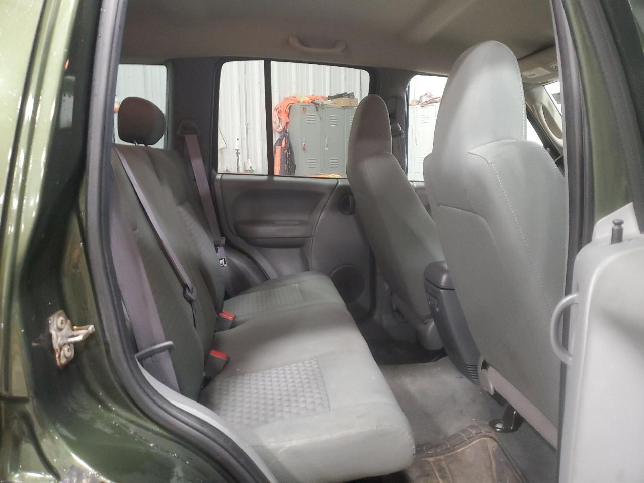 2006 Jeep Liberty (North America) VIN 1J4GL48K66W281191 Copart auction photo, minor dent/scratches damage thumbnail 11