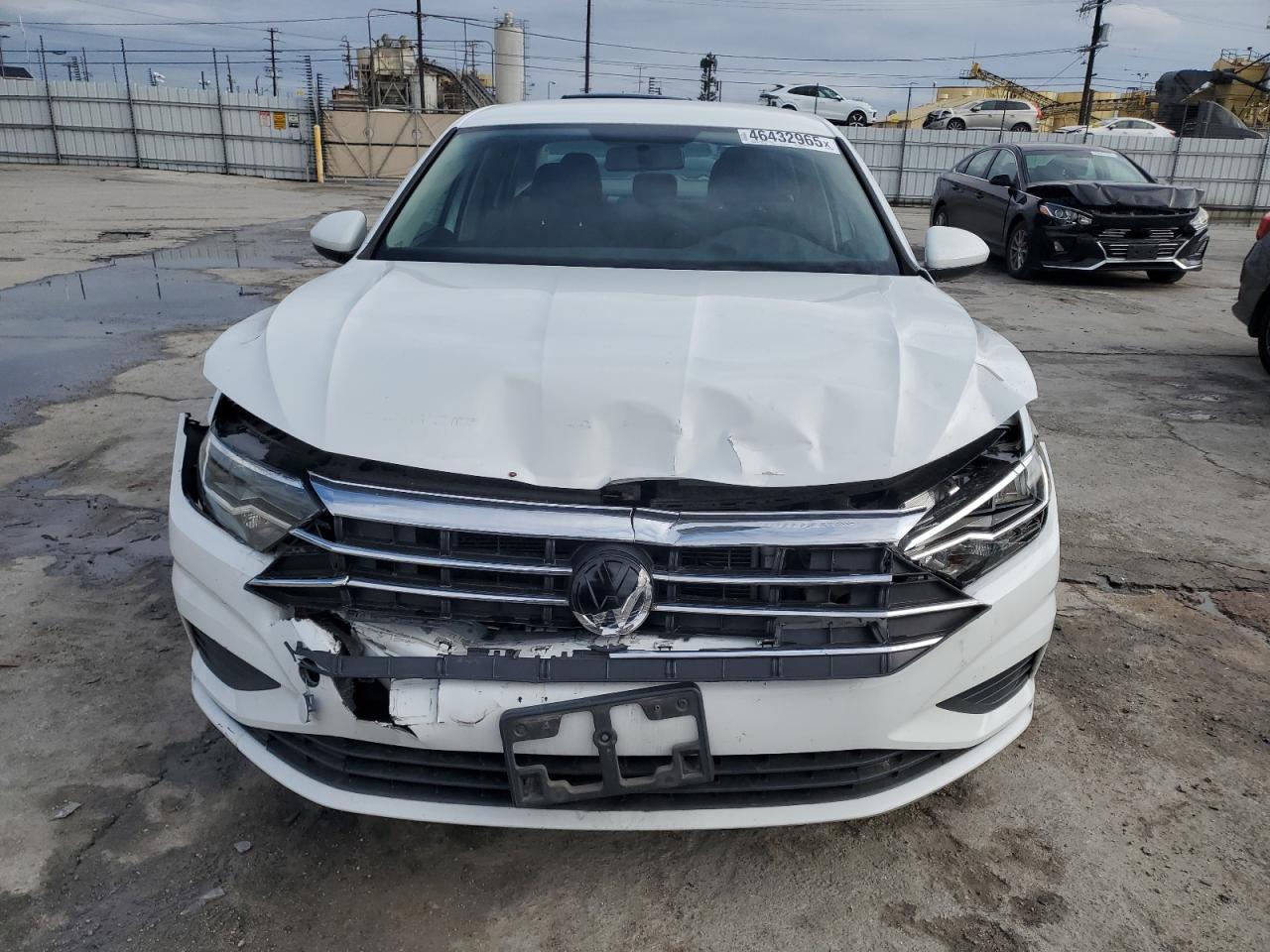 2019 Volkswagen Jetta VIN 3VWC57BU3KM200732 Copart auction photo, front end damage thumbnail 5