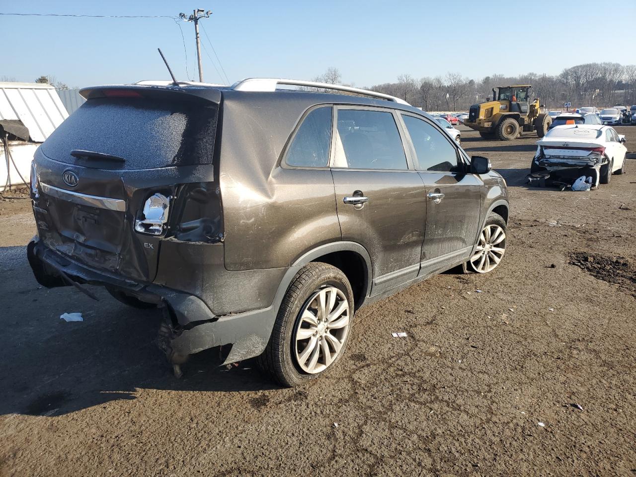 2011 KIA Sorento VIN 5XYKU3A12BG148136 Copart auction photo, rear end / front end damage thumbnail 3