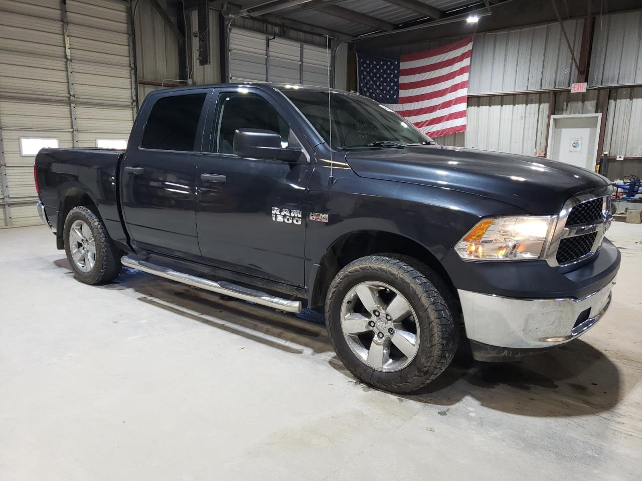 2017 RAM 1500 VIN 3C6RR7KT0HG774700 Copart auction photo, water/flood / minor dent/scratches damage thumbnail 4