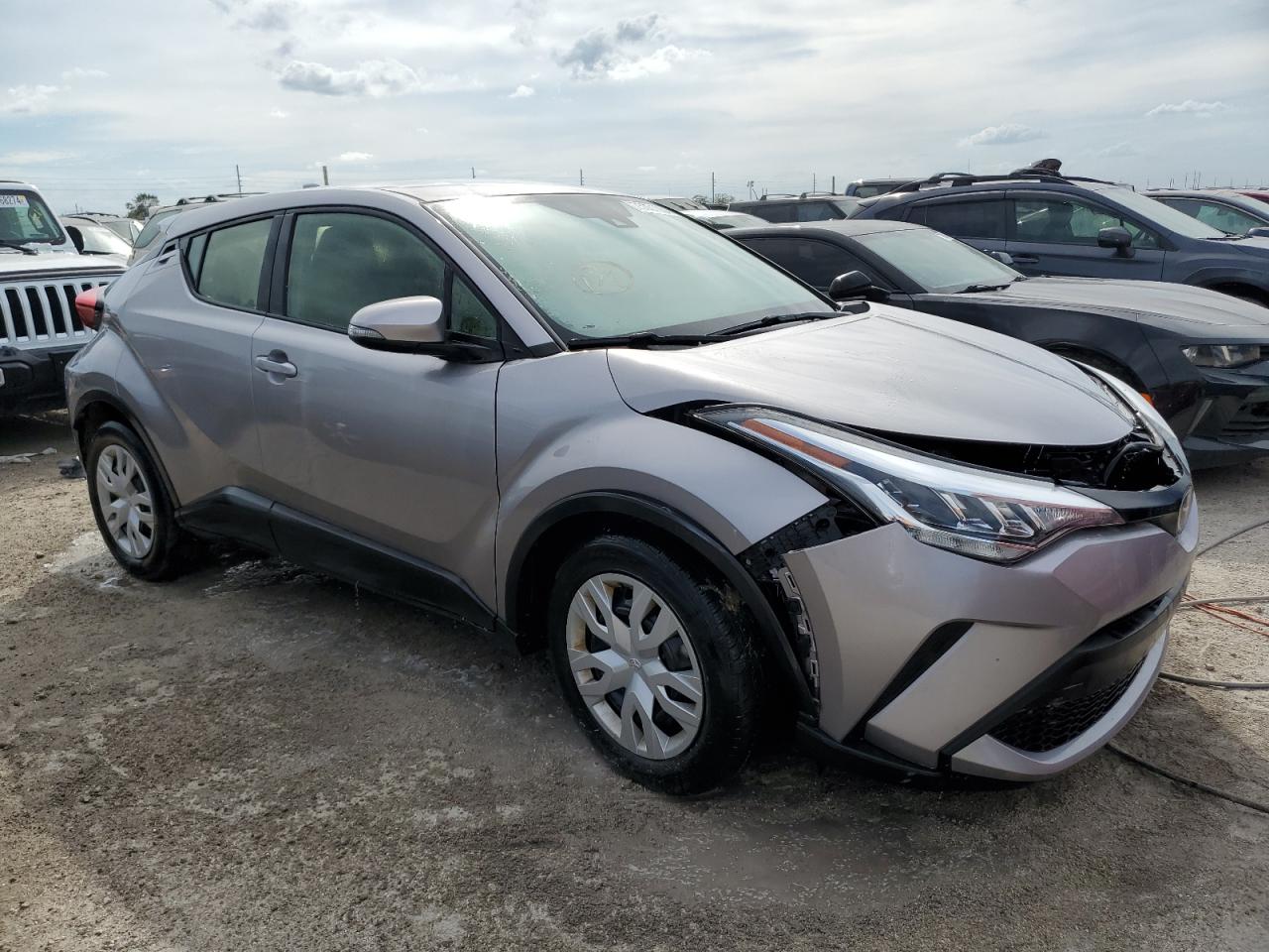 2020 Toyota C-HR VIN JTNKHMBX2L1093343 Copart auction photo, water/flood damage thumbnail 4