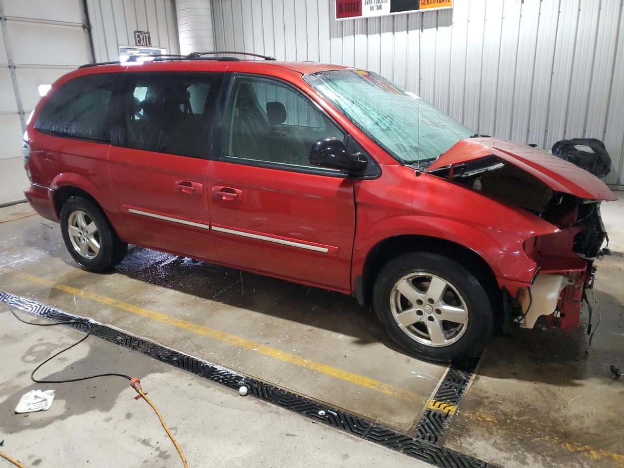 2006 Chrysler Town & Country VIN 2A4GP54L16R745988 Copart auction photo, front end damage thumbnail 4