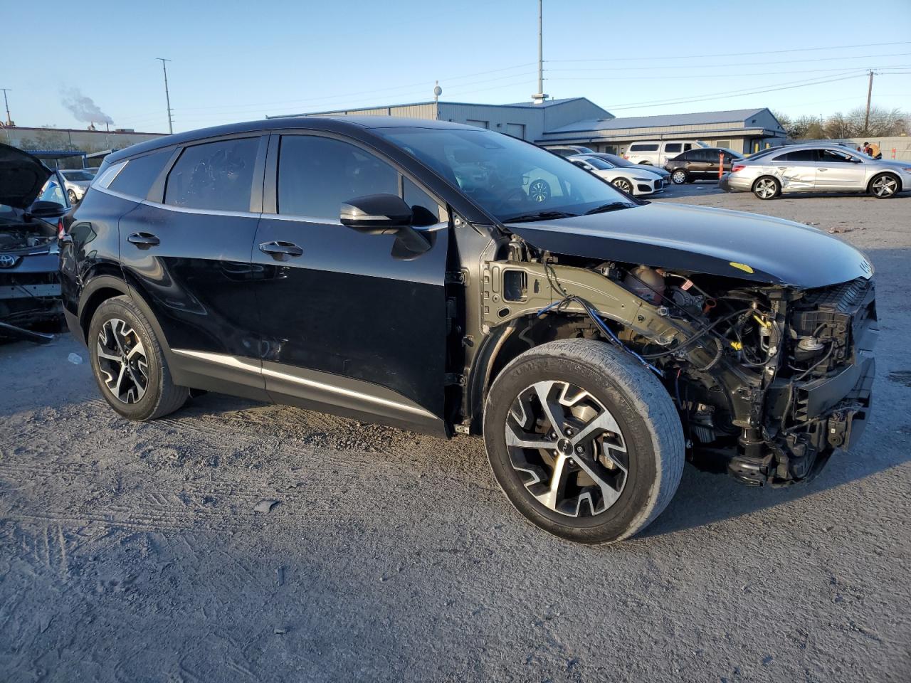 2023 KIA Sportage VIN 5XYK33AF8PG009330 Copart auction photo, front end damage thumbnail 4
