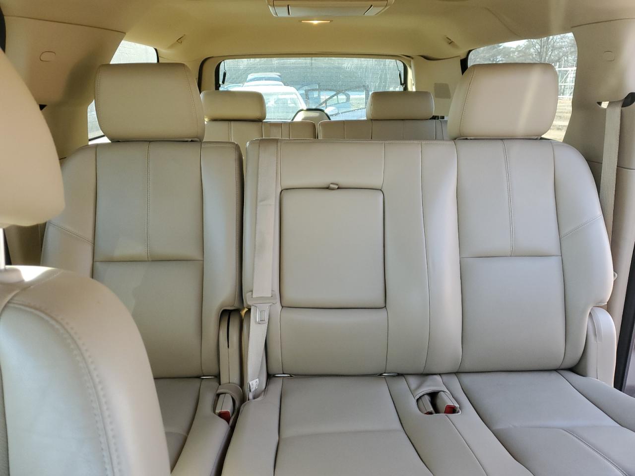 2013 Chevrolet Suburban VIN 1GNSKJE74DR273045 Copart auction photo, rear end / side damage thumbnail 10