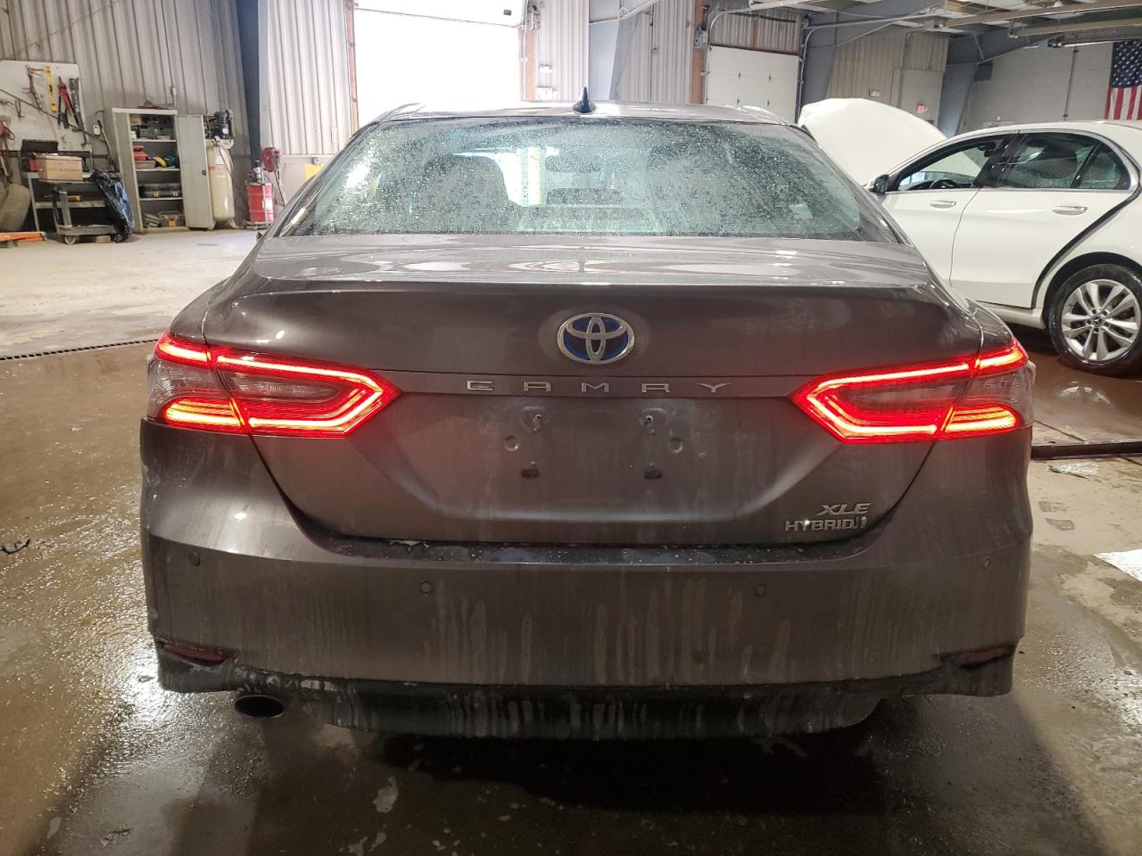 2022 Toyota Camry VIN 4T1F31AK0NU582295 Copart auction photo, front end / rear end damage thumbnail 6