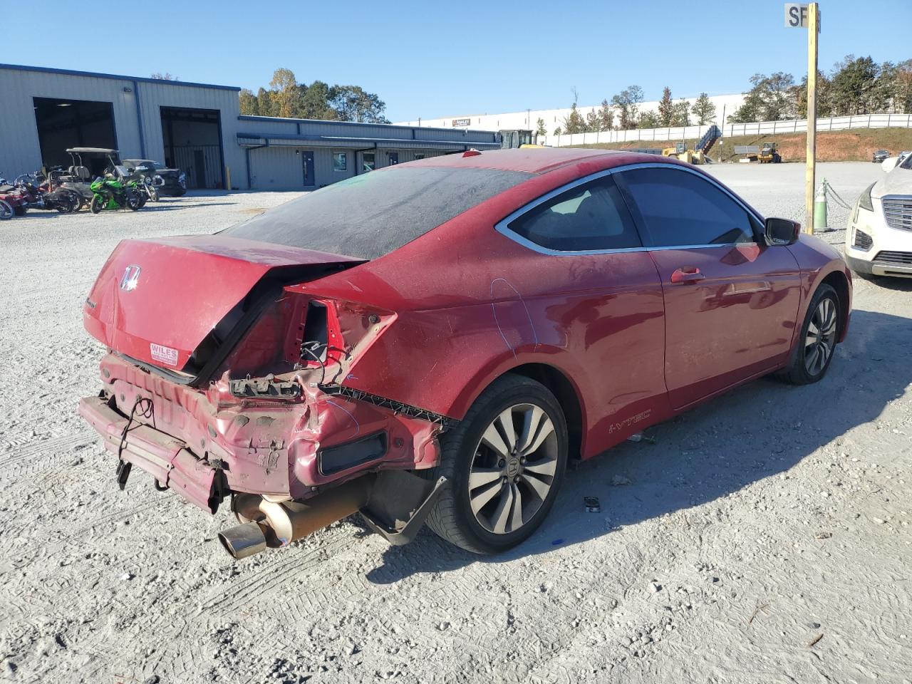 2010 Honda Accord VIN 1HGCS1B80AA005891 Copart auction photo, rear end damage thumbnail 3