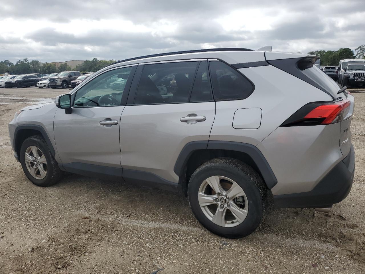 2021 Toyota RAV 4 VIN 2T3W1RFV2MC114678 Copart auction photo, side damage thumbnail 2