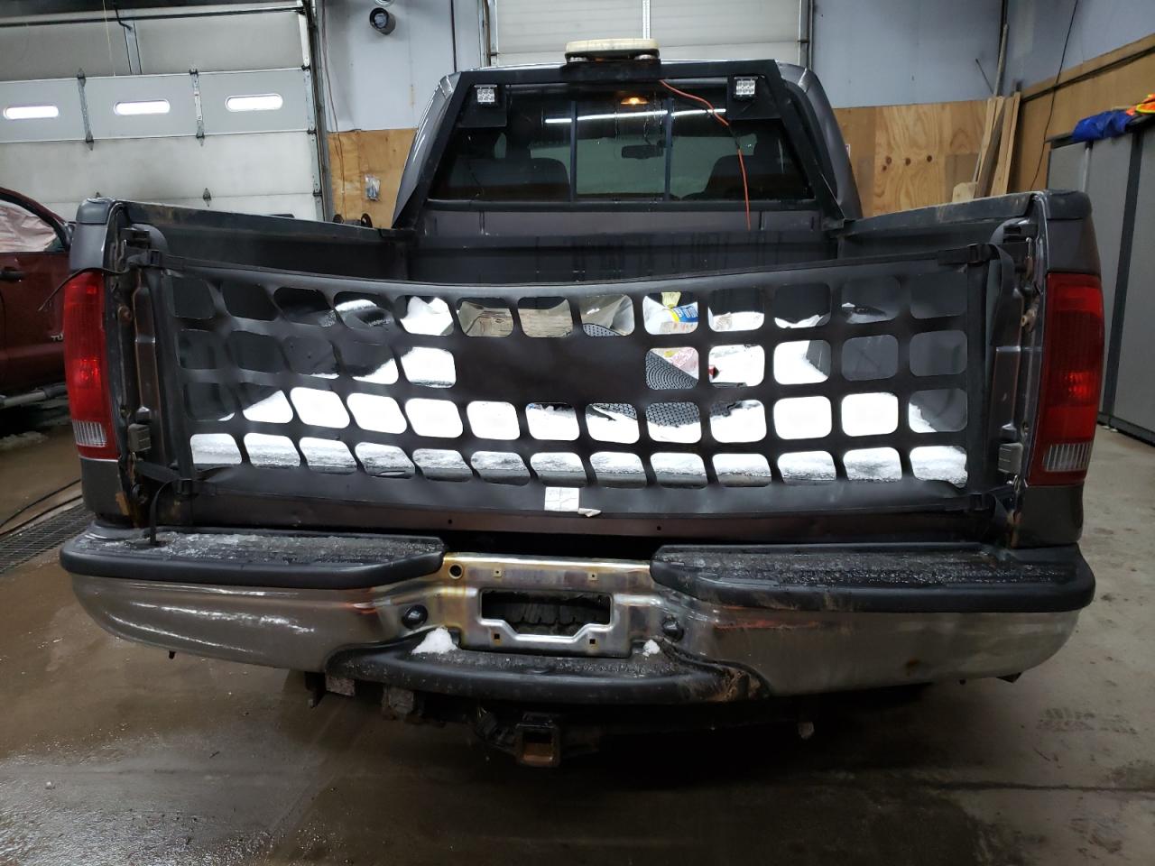 2007 Ford F250 VIN 1FTSW21P37EA98369 Copart auction photo, front end / side damage thumbnail 6