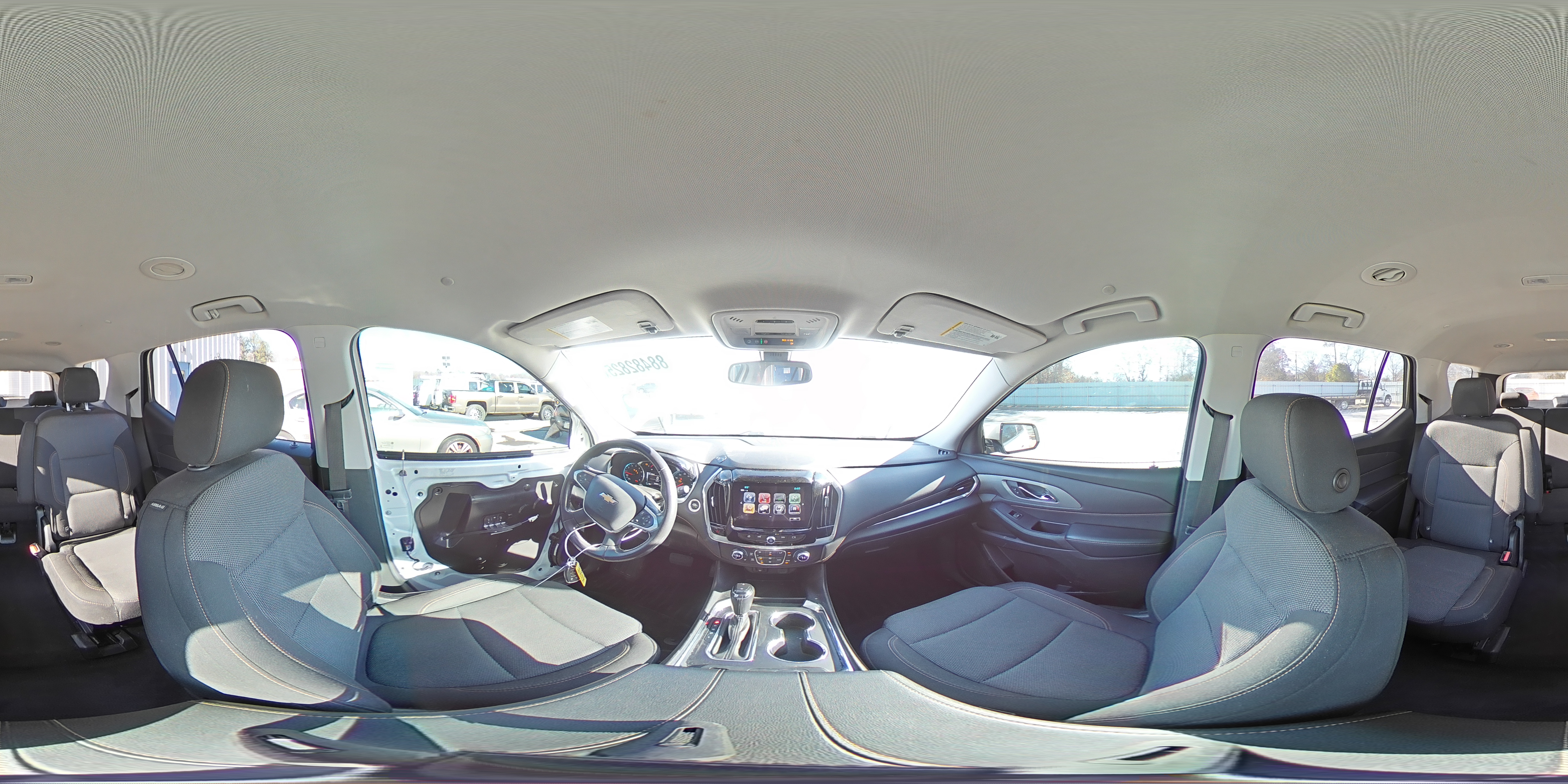 2019 Chevrolet Traverse VIN 1GNERGKW7KJ105693 Copart auction photo, front end damage thumbnail 16