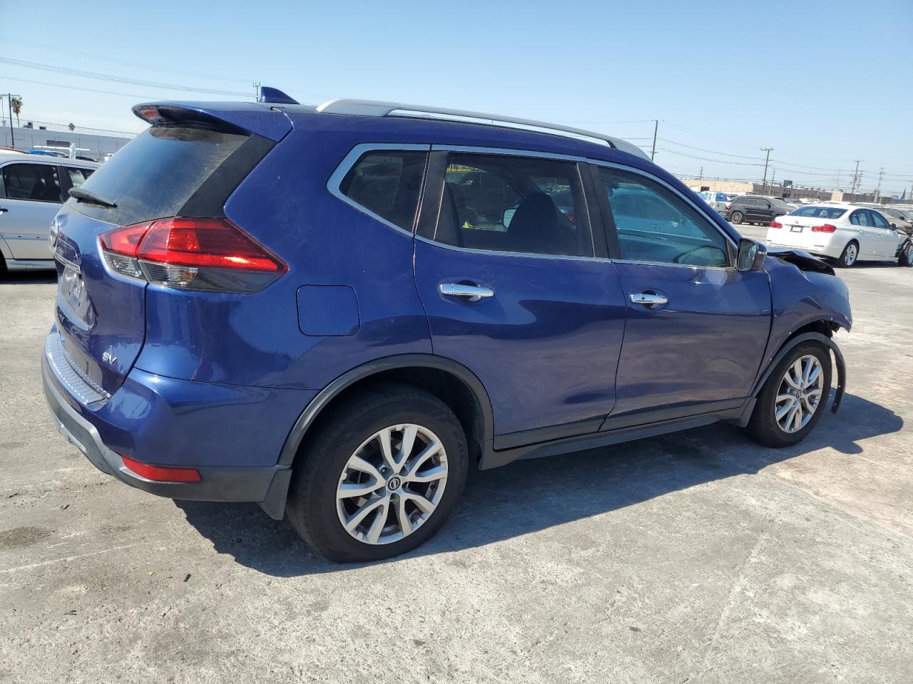 2017 Nissan Rogue VIN 5N1AT2MT7HC891373 Copart auction photo, front end damage thumbnail 3