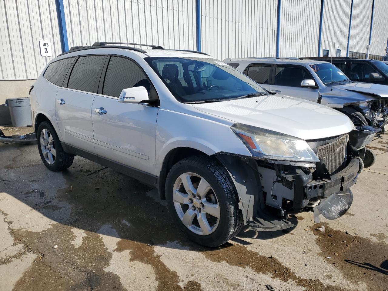 2016 Chevrolet Traverse VIN 1GNKRGKD5GJ158076 Copart auction photo, front end / side damage thumbnail 4