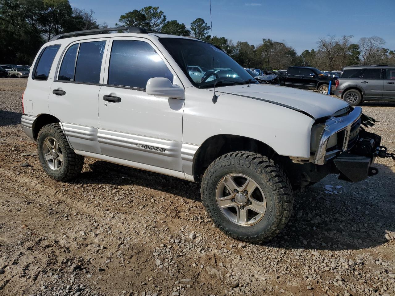 2002 Chevrolet Tracker VIN 2CNBJ634526933020 Copart auction photo, front end damage thumbnail 4