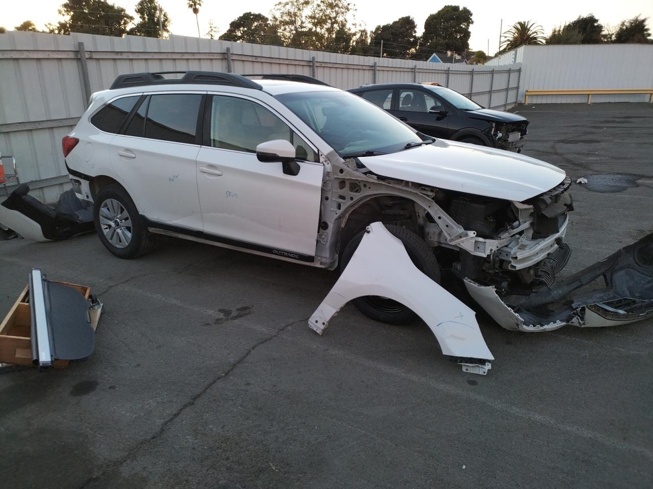 2019 Subaru Outback VIN 4S4BSAHC5K3228001 Copart auction photo, rear end / front end damage thumbnail 4