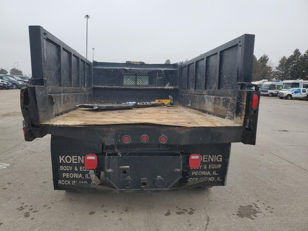 2001 GMC Sierra VIN 3GDKC34GX1M100674 Copart auction photo, rear end / minor dent/scratches damage thumbnail 6