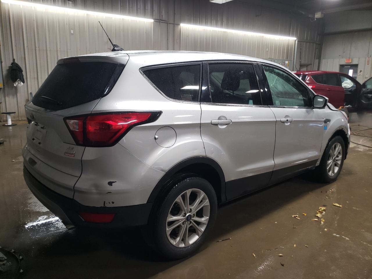 2019 Ford Escape VIN 1FMCU0GD9KUB75817 Copart auction photo, front end damage thumbnail 3