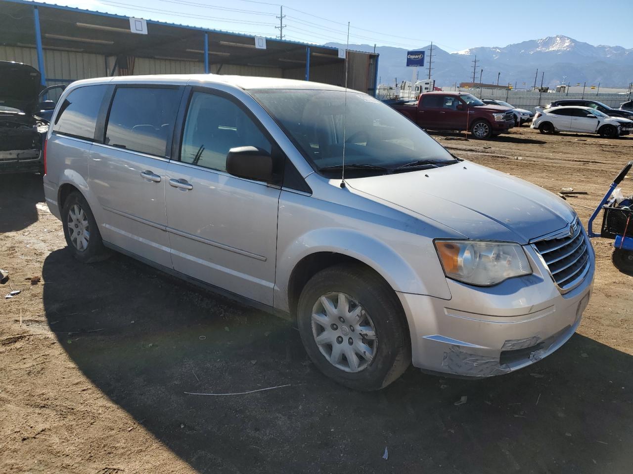 2009 Chrysler Town & Country VIN 2A8HR44E59R656406 Copart auction photo, rear end / front end damage thumbnail 4