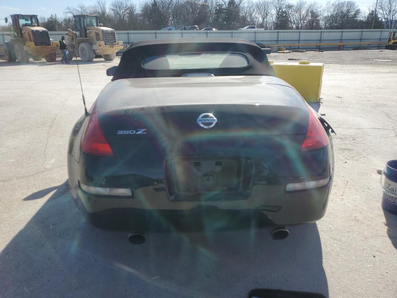 2004 Nissan 350Z VIN JN1AZ36A24T000021 Copart auction photo, all over damage thumbnail 6