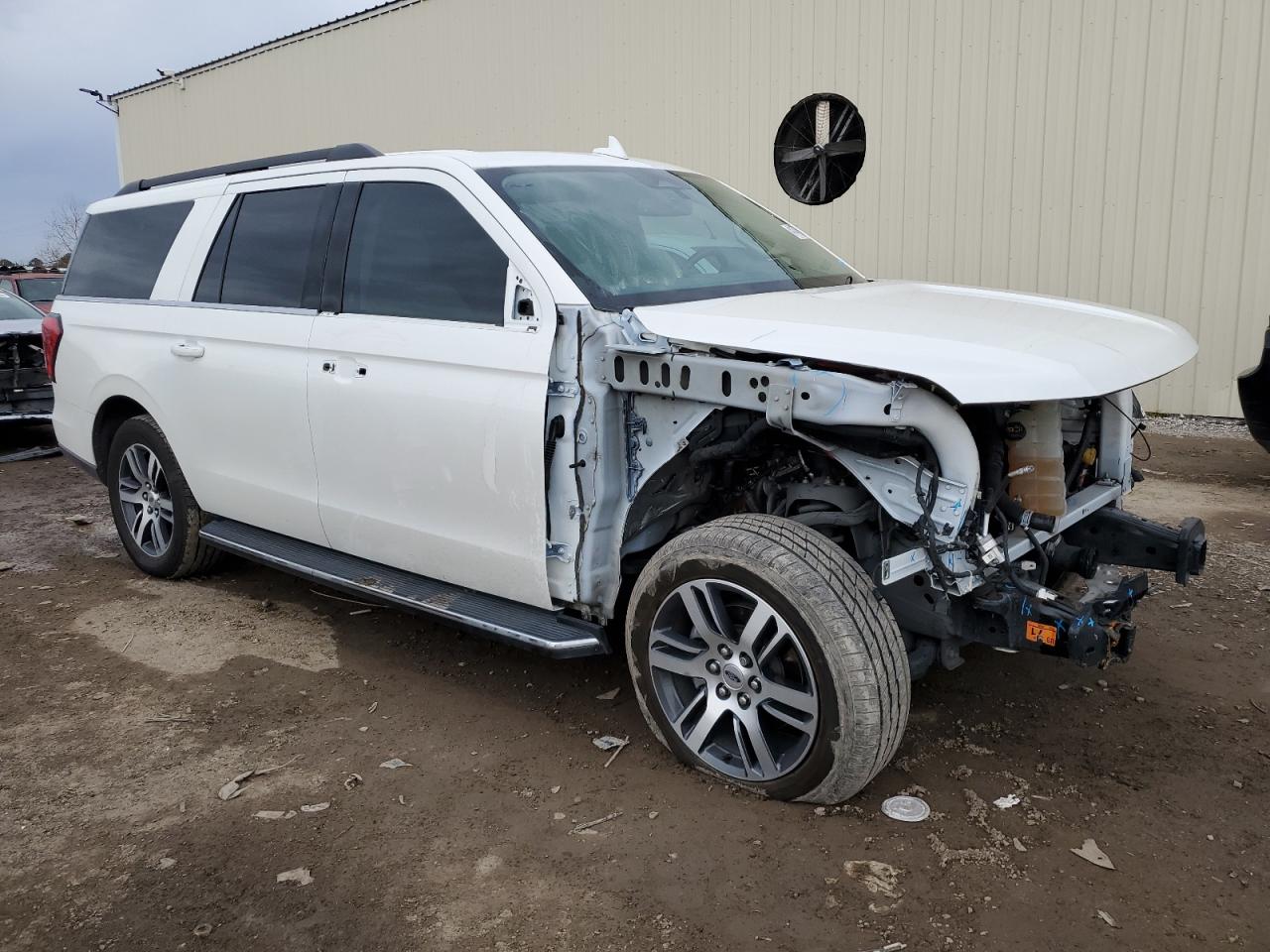 2023 Ford Expedition VIN 1FMJK1H87PEA45198 Copart auction photo, front end / side damage thumbnail 4