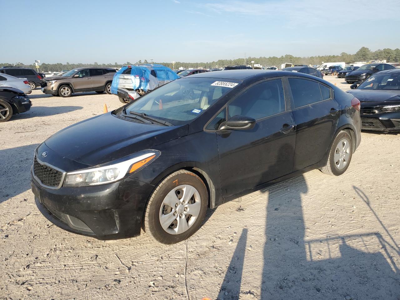 2018 KIA Forte VIN 3KPFK4A75JE209525